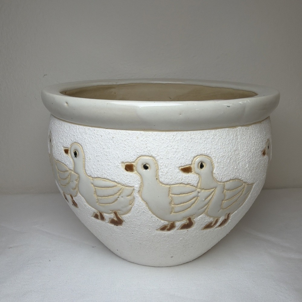 Vintage Duck Goose? Cream Ceramic Textured and Glazed Planter
